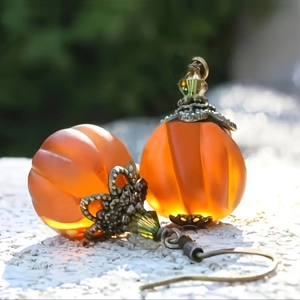 Earrings, Pumpkin-Shaped Dangle Earrings, NEW, Fall, Autumn, Festive